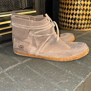 Ugg Reid Slate Ankle Moccasin Boots, lace top and inner side zip, Women size 12